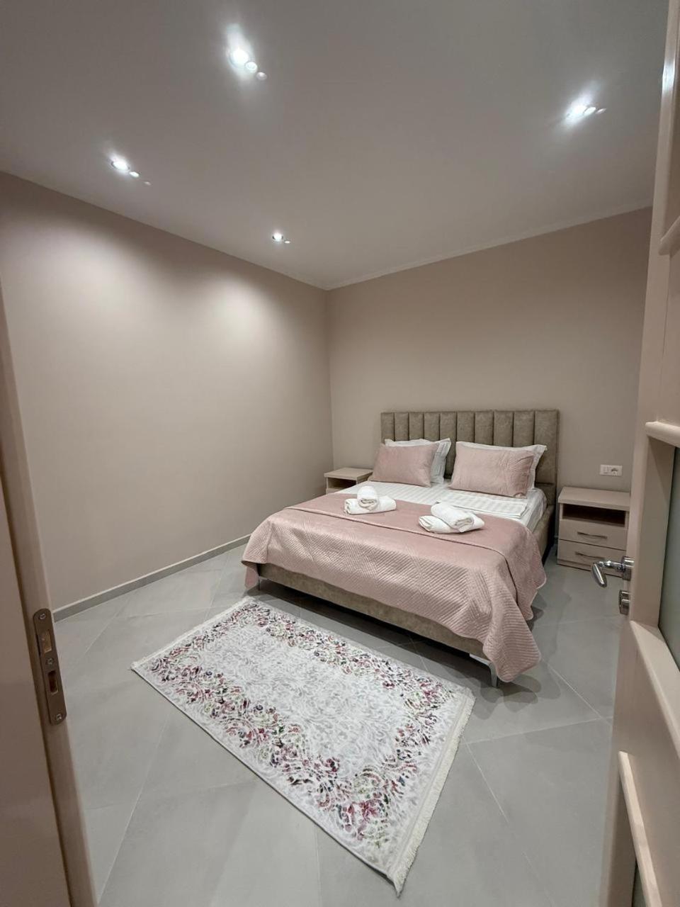 Eleana's Sarandë
